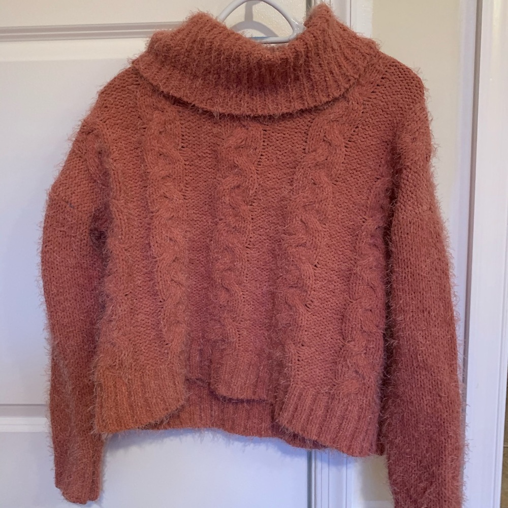 Freshman Cableknit Sweater